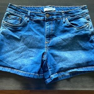 myStyle denim shorts, size 10